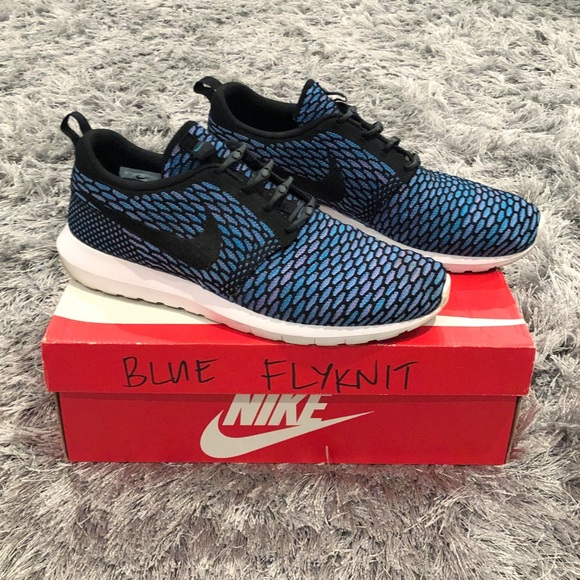 Nike Flyknit Rosherun Black Neo Turbo. Mens 10.5 - Picture 1 of 5